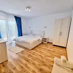 Casa Cochilia - Gradina Si Terasa - Private 3*