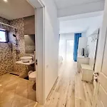 Guest house Casa Cochilia - Gradina Si Terasa - Private Tuzla
