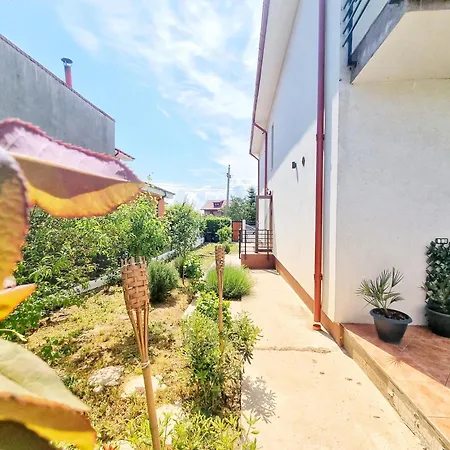 Casa de hóspedes Casa Cochilia - Privata In Localitatea Tuzla