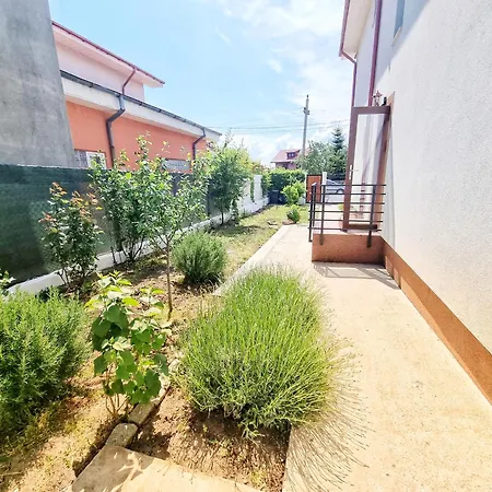 Casa Cochilia - Privata In Localitatea Casa de hóspedes Tuzla